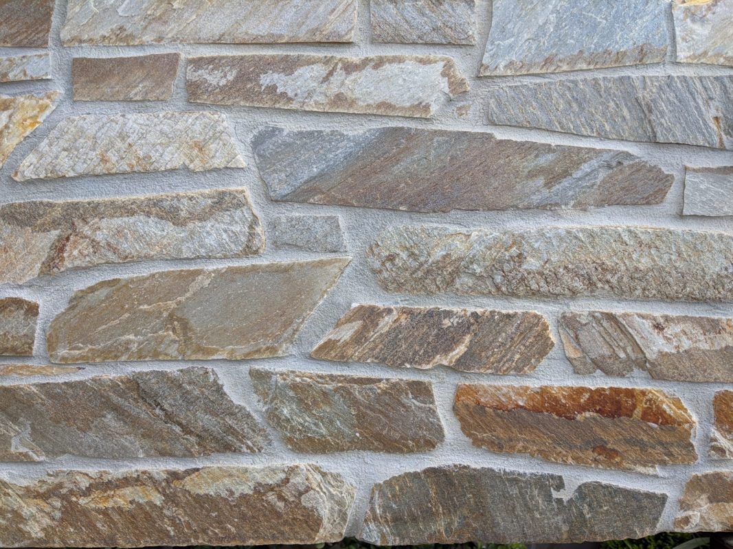 Myola Quartz Traditional Filleti Stone 30-50mm